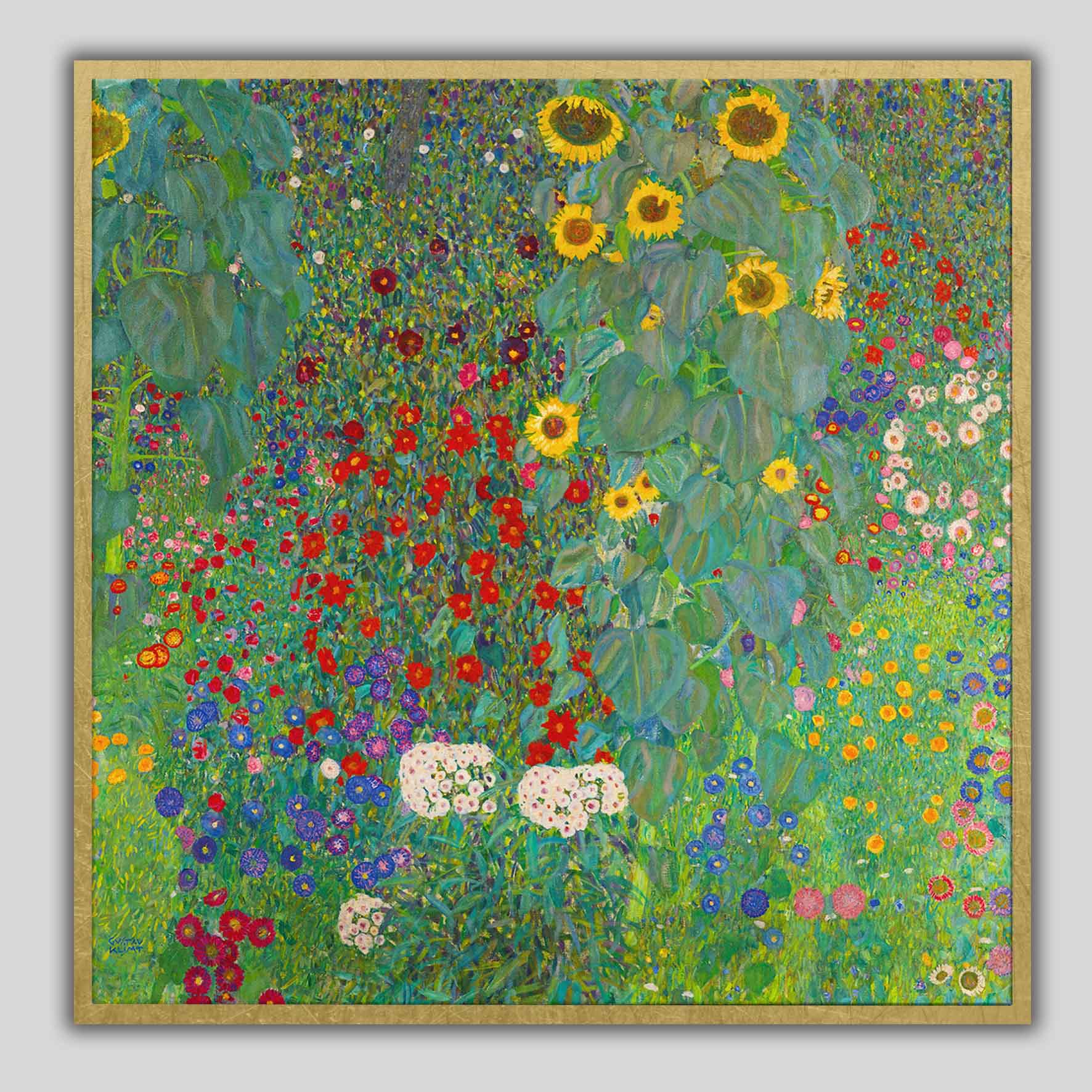 Giardino della fattoria con girasoli