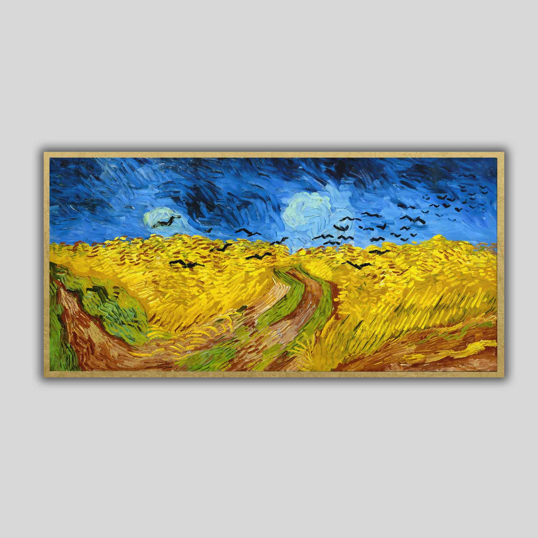 Campo di grano con volo di corvi